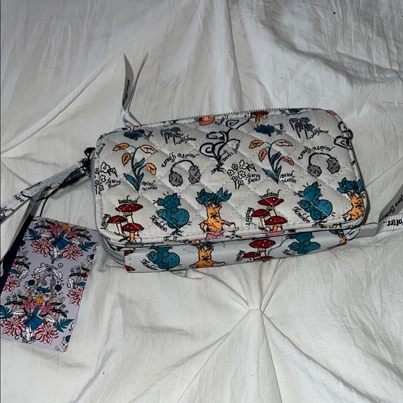 Vera Bradley Harry Potter Herbology Crossbody Bag - Picture 1 of 3